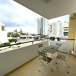 Apartment 2 Apts, Fast Wi-fi, 5 Min Walk To *