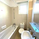 Apartment 2 Apts, Fast Wi-fi, 5 Min Walk To *