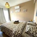 Apartment 2 Apts, Fast Wi-fi, 5 Min Walk To *