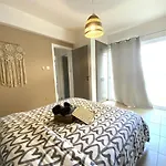 Apartment 2 Apts, Fast Wi-fi, 5 Min Walk To *