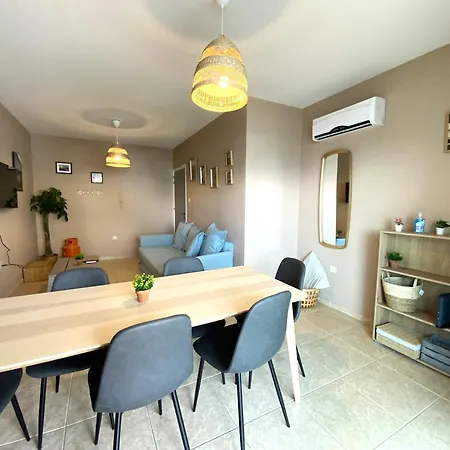 公寓 2 Combined Apts, Fast Wi-fi, 5 Min Walk To 拉纳卡