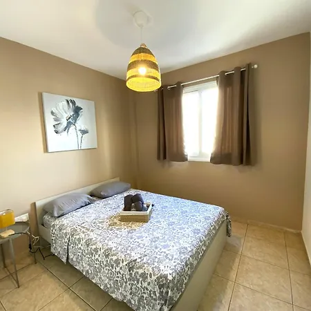 아파트 2 Combined Apts, Fast Wi-fi, 5 Min Walk To