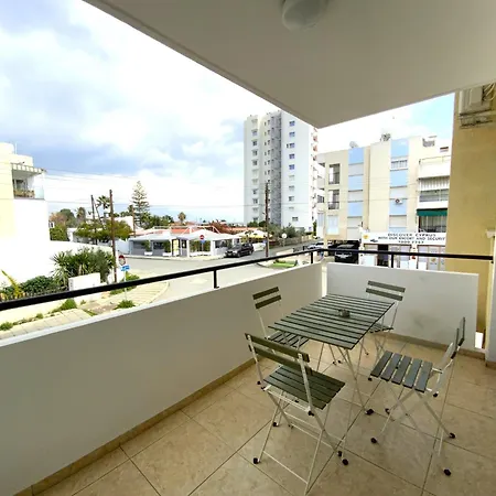 Apartment 2 Apts, Fast Wi-fi, 5 Min Walk To *