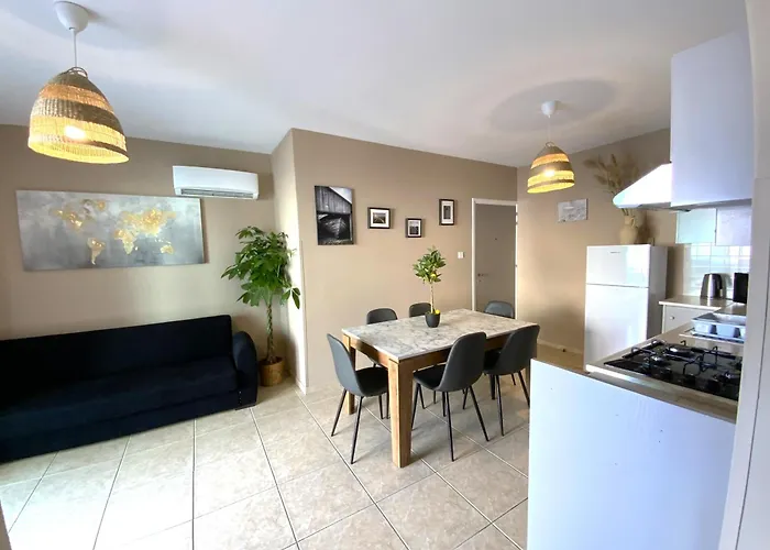 2 Combined Apts, Fast Wi-fi, 5 Min Walk To Appartement *